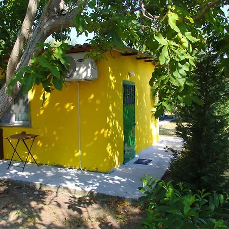 Theofano Seaside Farmhouse In Skioni, Halkidiki